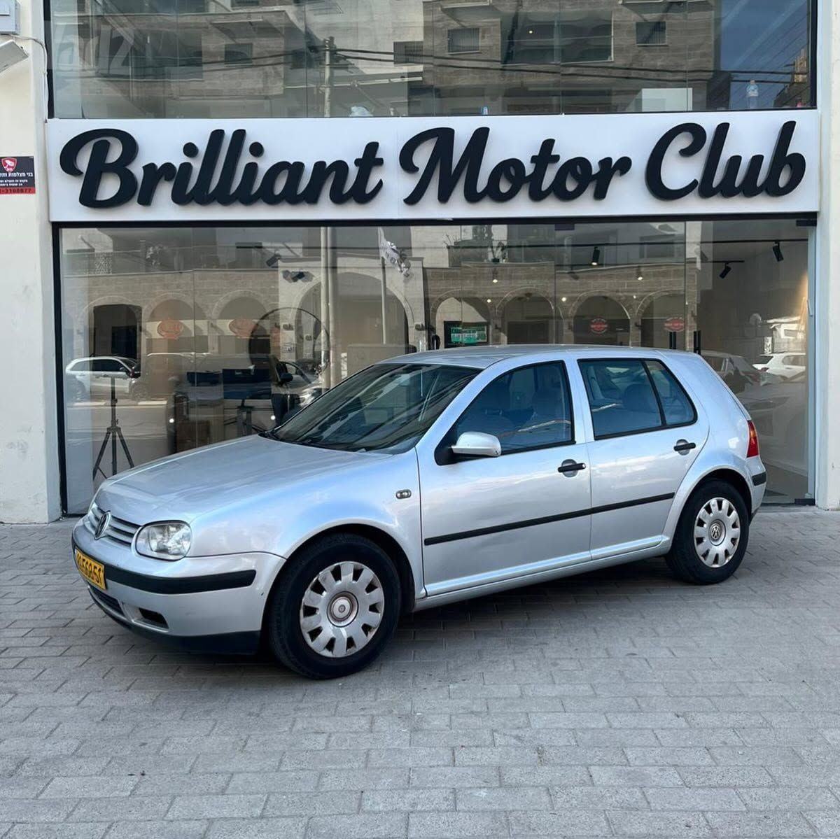 Volkswagen Golf 2004 – 2